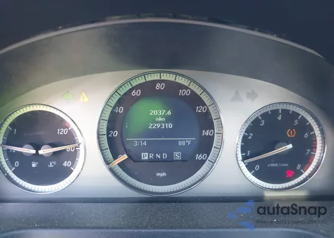 2008 Mercedes-Benz C 350 Sport z USA, uszkodzony, nr VIN WDDGF56X88F191700